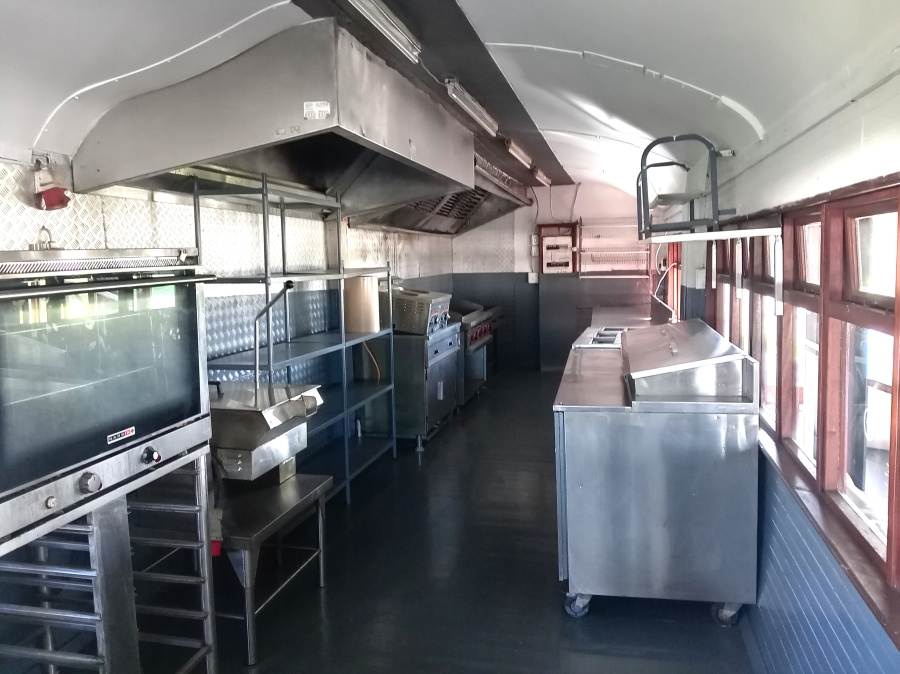 To Let Commercial Property for Rent in Kraaibosch Western Cape